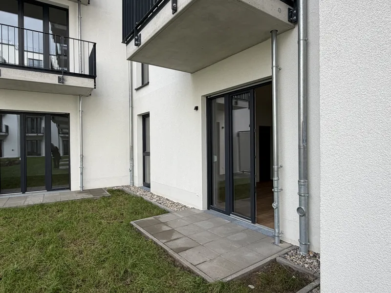WBS 140 mit besonderem Wohnbedarf: 2-Zimmer-Wohnung mit Terrasse — photo 1